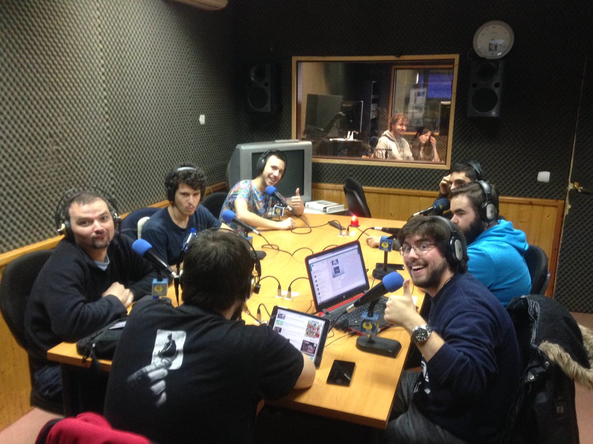 GamingGenR_ULE's tweet photo. Hola guapos https://t.co/nZYxUXYhqb