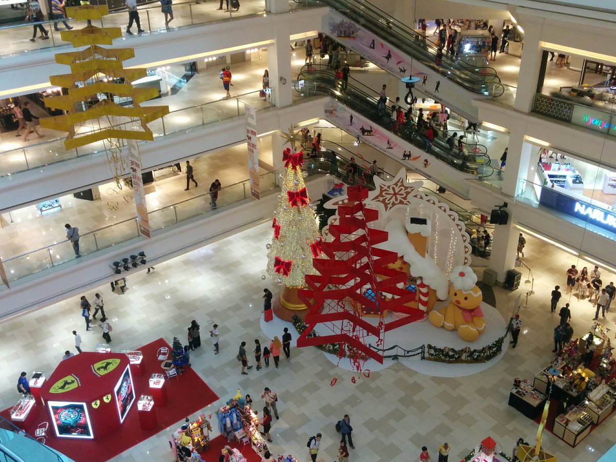 onlygooverland's tweet photo. Walked around the somewhat confusing streets of Johor Bahru and as we're in Malaysia we had go to the shopping malls #travel #Malaysia https://t.co/5hAJtMqso6