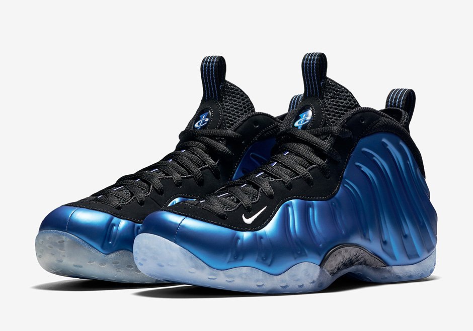 catchthehype's tweet photo. 20th Anniversary 
#nike #foamposite "Royal" drops January 13th
cop at 💥https://t.co/Io4ZTQghjw https://t.co/clcNENOI6l
