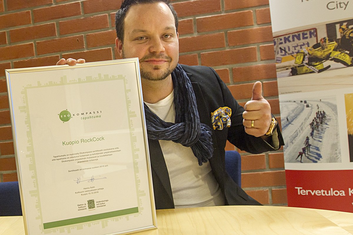 A Palkinto Ja Kaiverrus Kuopio Kaivertamo Fonecta Fi