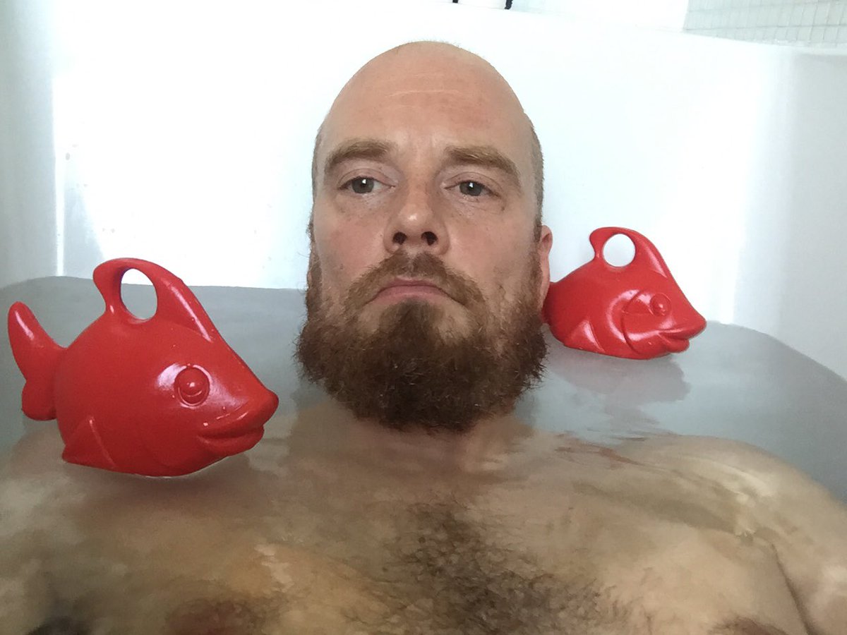 Nog 21 dagen tot de premiere. Comedian ben je 24 op 24. Op Ieder moment kan er een geniale flits komen.