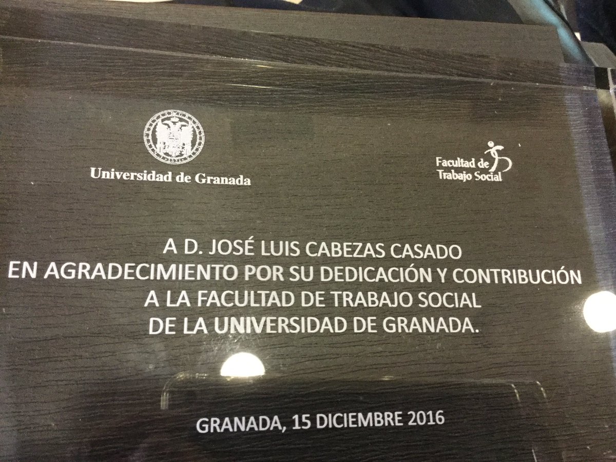 Recibido de manos de nuestra querida Rectora Pilar Aranda en la Festividad de los Derechos Humanos. Gracias! 😊