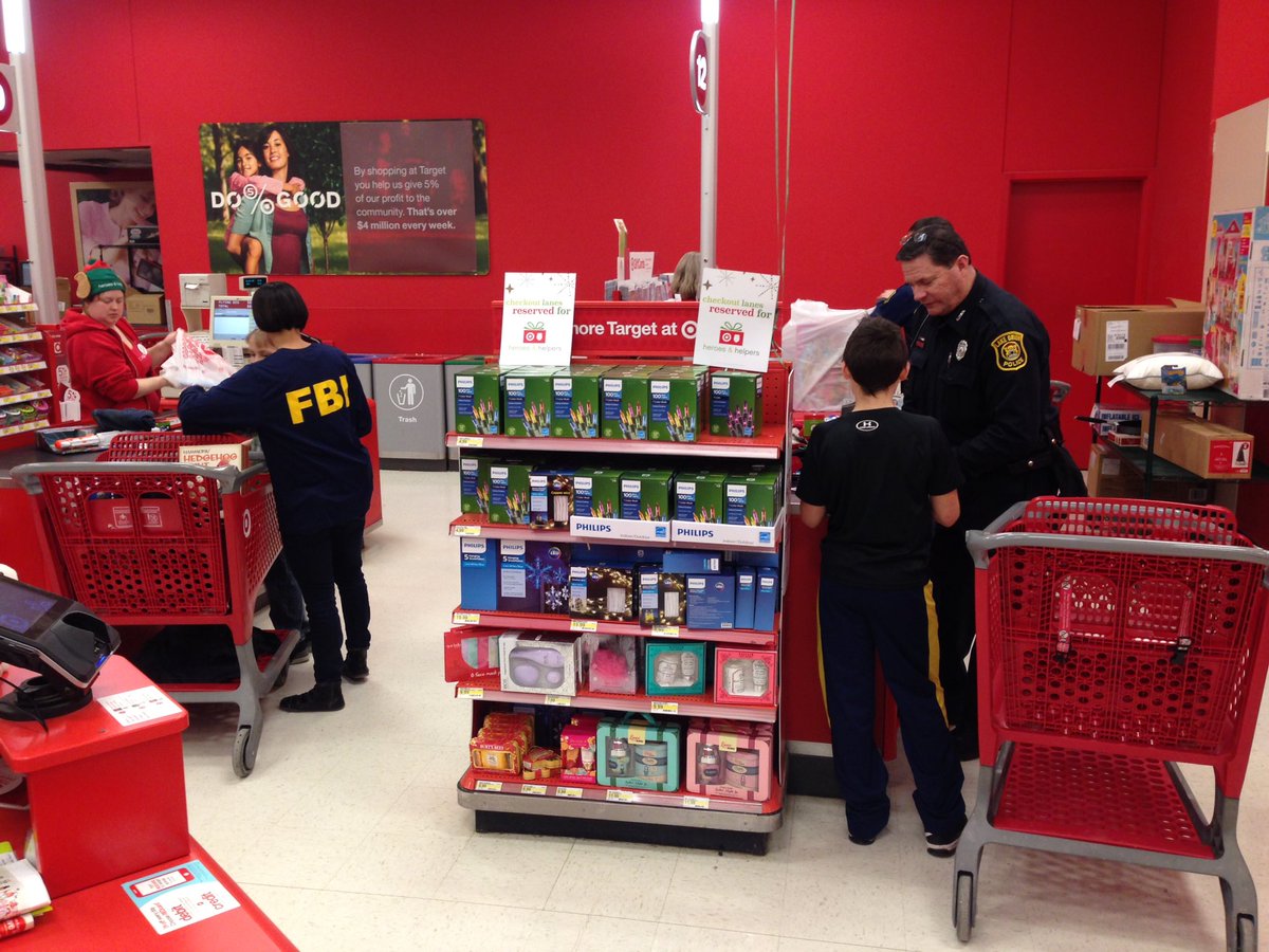 Another successful Hero's &amp; Helpers Event @#1251!  Thanks to Beth O.(ETL HR), Chief Narsh, and ALL the volunteers and their giving spirit!