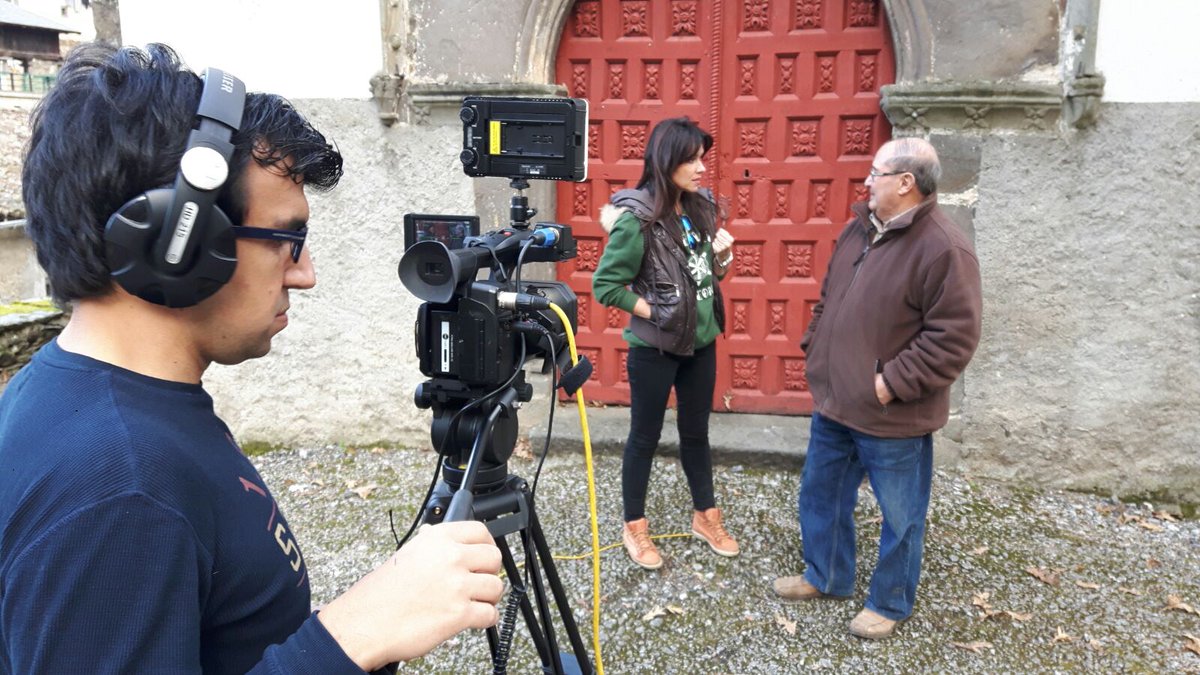 Notqdes_tv's tweet photo. Mañana 22h. #CangasdelNarcea @Vitheras #ConcursopinchosAutorNavia @DestinoNavia @Nacho_Sandoval @guiamichigrin @fartucate @Almodovarich y+. https://t.co/2fBaIurOV8