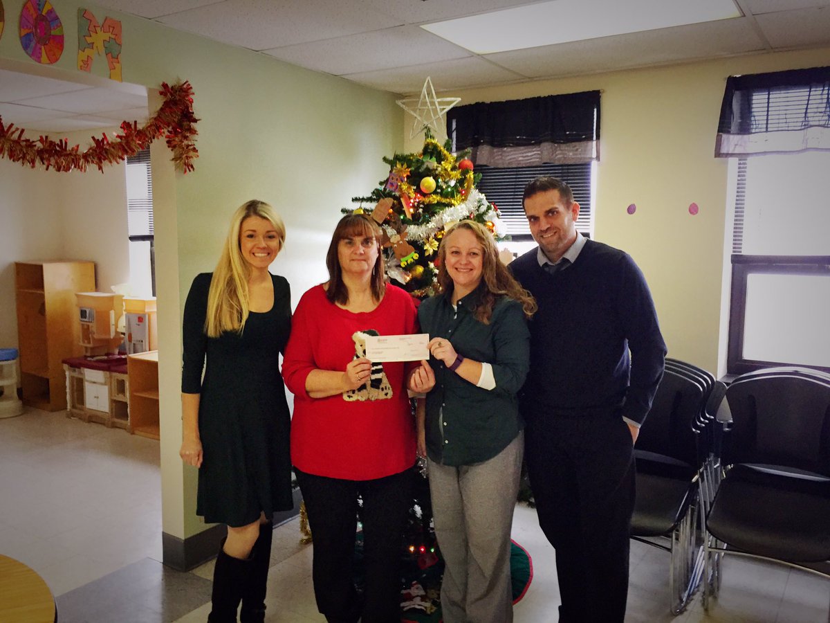 SalArmySyr's tweet image. Thank you @RomanoFord, @Romano_VW, for helping families move into permanent housing this month with your generous $2,500 donation!