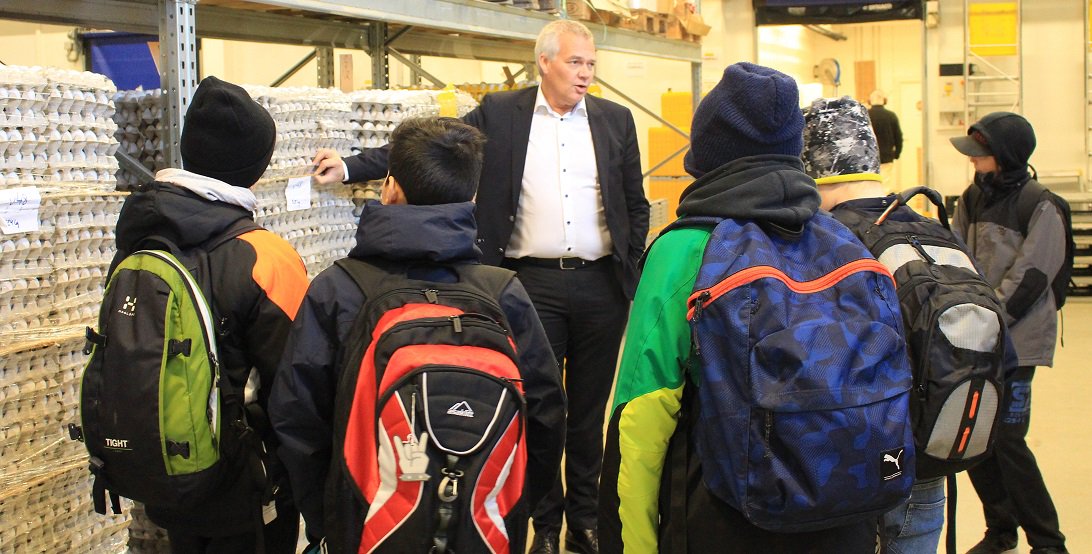 Igår var det premiär för lokala industrisatsningen "En öppen dörr" i #Motala! Läs mer här: tillvaxtmotala.se/blogg/premiar-…