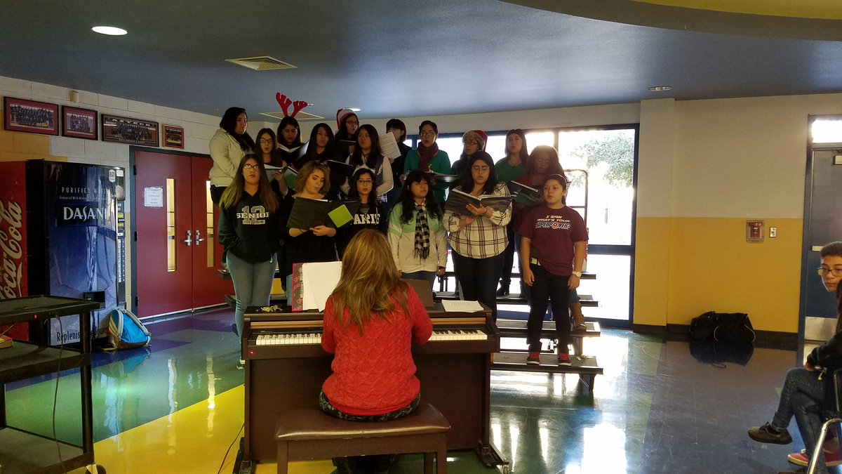 EDHS_CHOIR's tweet photo. Catch the El Dorado Choir Christmas Caroling at the Cafeteria https://t.co/47VWJOlawp
