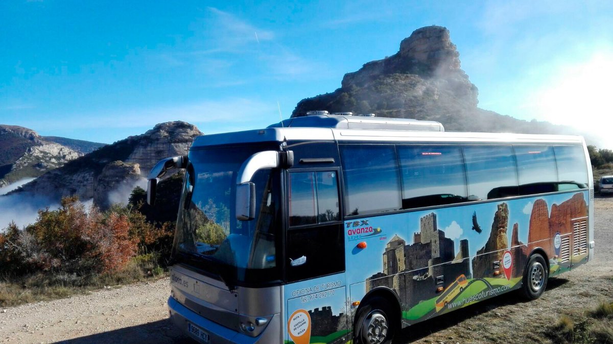 avanzaLD's tweet photo. #SaltodeRoldan entre nieblas. En el bus turístico de #Huesca. Nuestra compi Ana nos pasa esta preciosa imagen. #HoyadeHuesca https://t.co/slSi6mvfDe