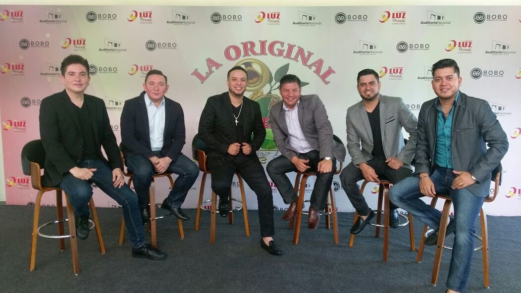 gerardosan87's tweet photo. El 15 de enero 2017 nos vemos en Sainalto Zacatecas en el teatro del pueblo no faltes se pondra buenisimoo https://t.co/AFgeYa7sHI