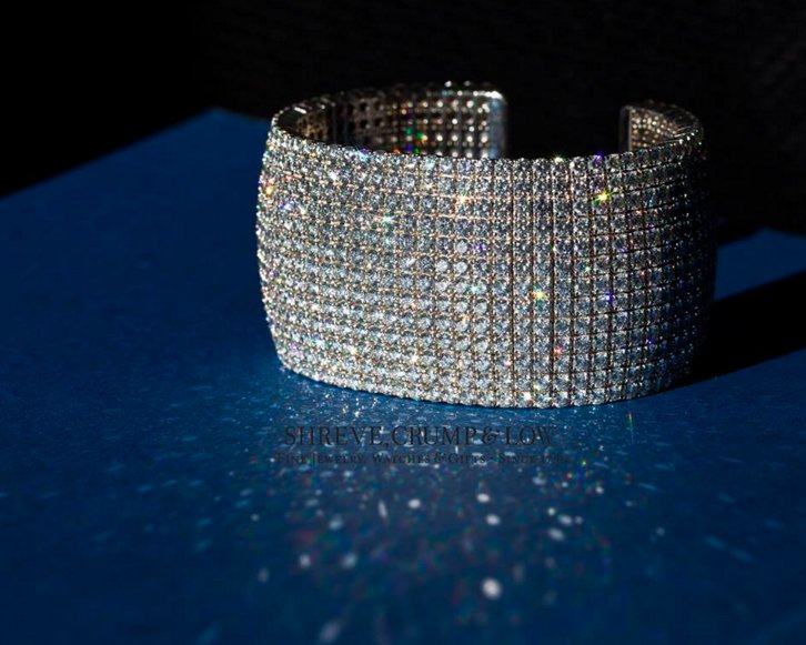 Its not too late to make this Holiday season shine! Check out this incredible 18kt Diamond Cuff Bracelet and the rest of our inventory!