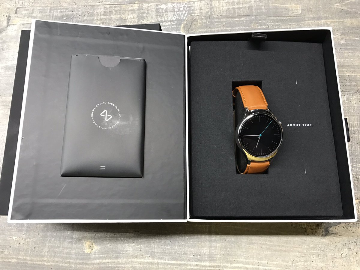 p3nm9i's tweet photo. Finally get my hands on #BlinkWatch
#WowPackaging, great hardware. Now let the #tech take it above&beyond! @thewitworks https://t.co/VD7V0amVAC