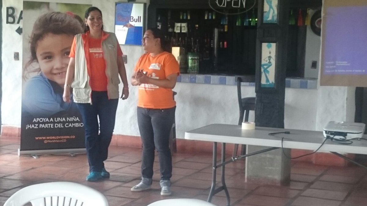 WorldVisionCO's tweet photo. A través de diversas actividades, más de 36 voluntarias en #Cali fortalecen sus habilidades #DIV2016 #GlobalApplause https://t.co/MejNzeBVUQ