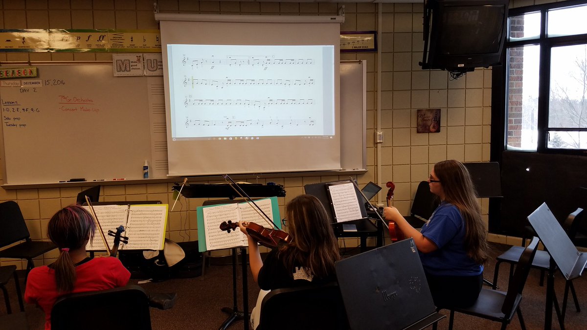 LSMSOrchestra's tweet photo. 8th grade working with Smartmusic Classic @SmartMusic @m_drez #LSMSO https://t.co/gyU1cVrd9k