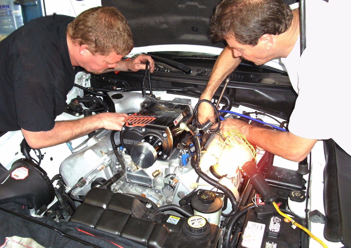 Romano's Automotive (romano_sauto) Twitter