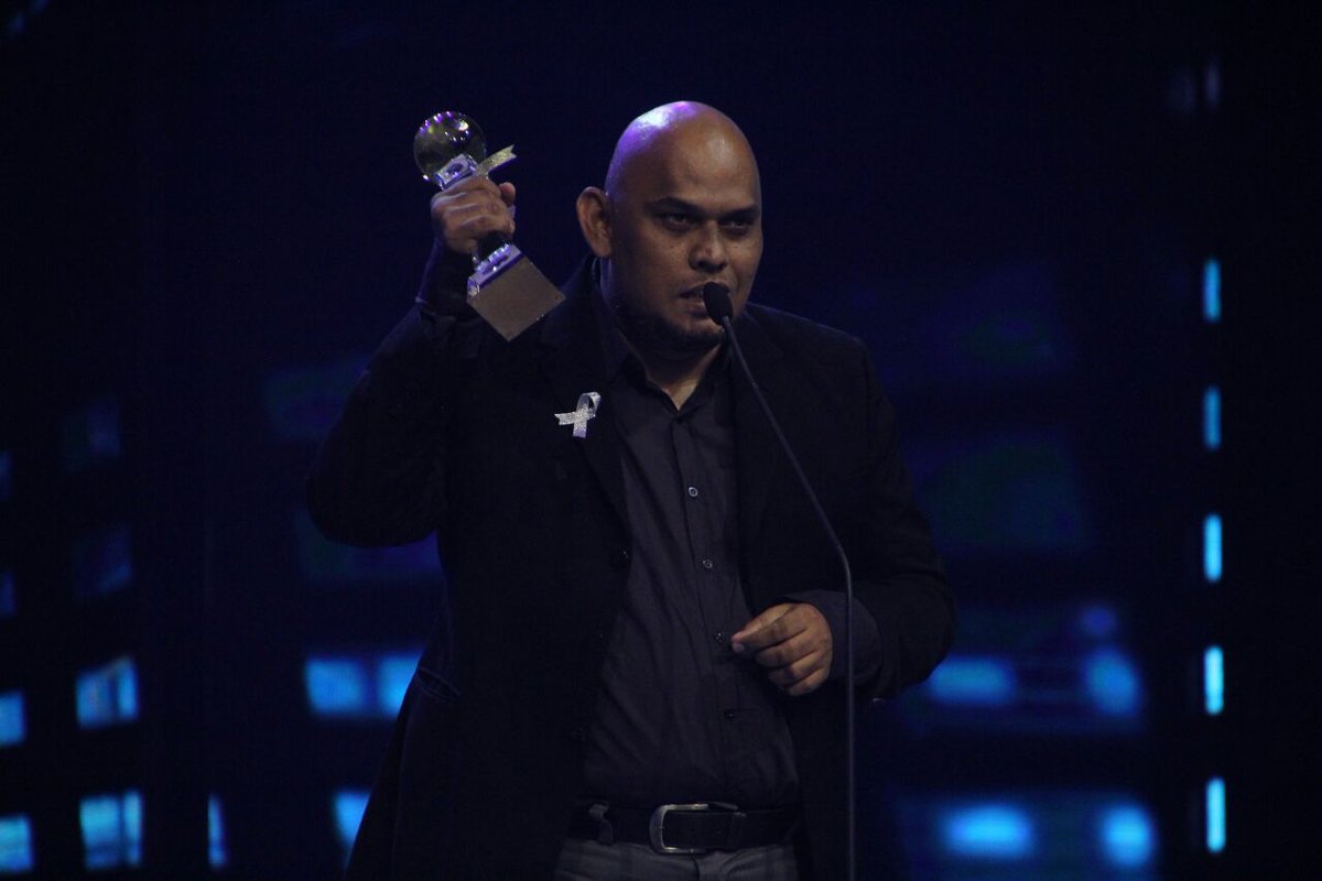Selamat Achmad Ichsan @Jakcloth sebagai pemenang kategori Muda Inovatif #MalamPuncakASI2016
