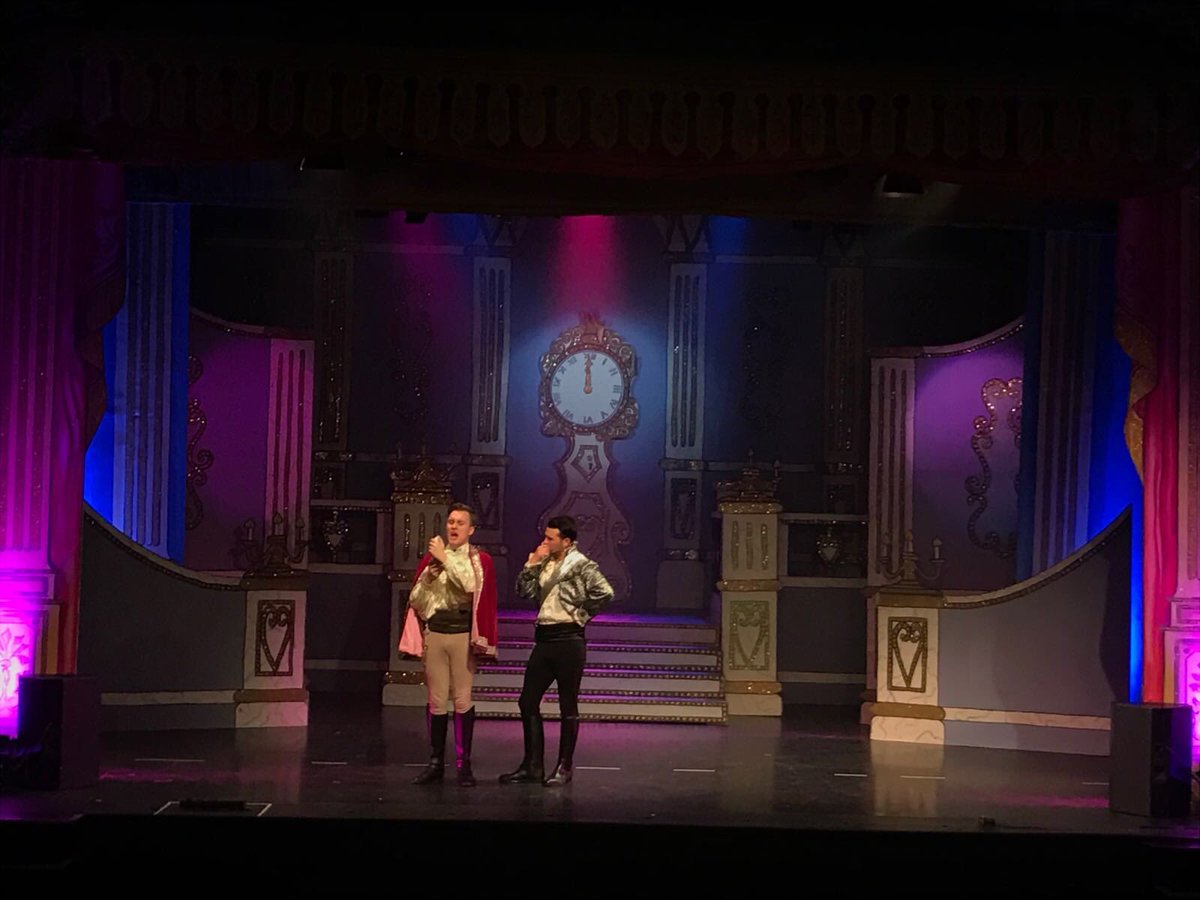 RickyRayment's tweet photo. Fantastic shows today! Unreal audiences, so much fun! If you haven't come to see us @thestiwt to see #Cinderella book up for a great time! https://t.co/5oTETywRru