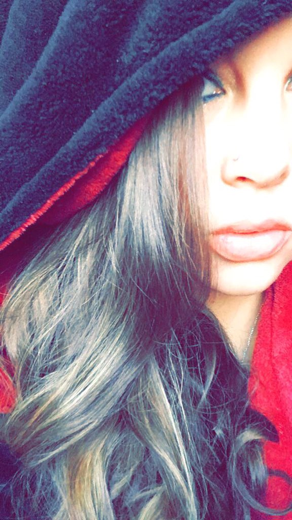 MissMnNice's tweet photo. So it's -6 in #MN if you can get money in below zero weather you can get money anywhere #WeBornReady #TwinCityFamily 🤑 #HustleHard https://t.co/0AN6x0s4Gl