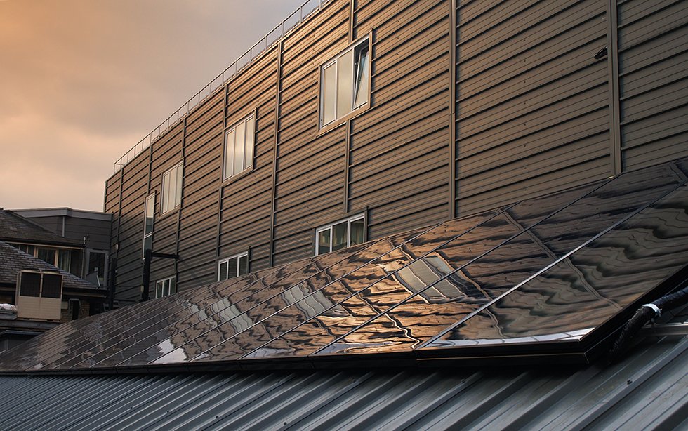 IntrinsicPower's tweet image. Unlocking the Commercial Rooftop Opportunity @SolarPowerPort @Solar_Editor solarpowerportal.co.uk/resources/unlo…