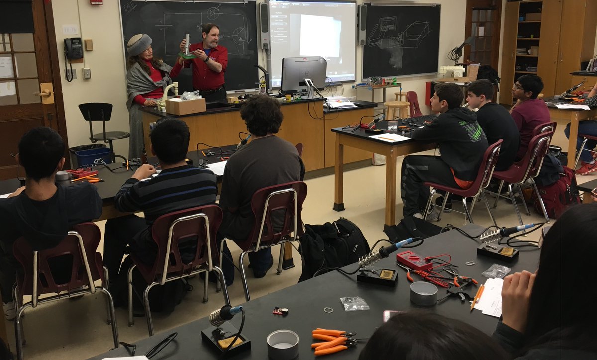 Electronics workshop for HACK Scarsdale/BYTE group w Peter T. Miller Applied Inspirations, LLC appliedinspirations.com #scarsdaleHSpride