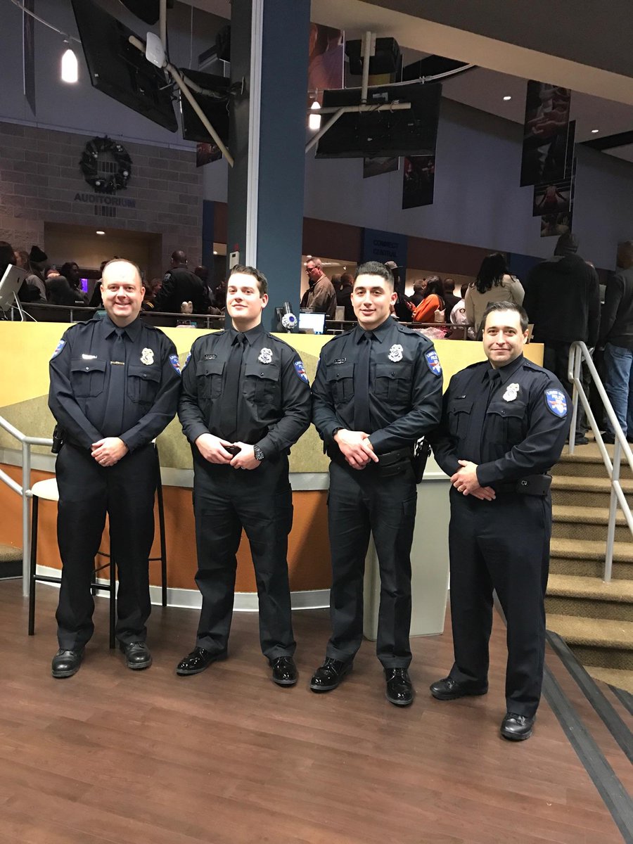 LovesParkPD's tweet photo. Ofc. Jenkins and Ofc. Limberg are joined by Deputy Chief Lynch and McCammond after their Police Academy graduation. https://t.co/OBoyTxwiMH