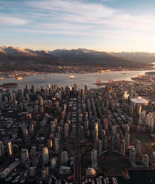 We love this city. 📸via IG: vancityhype #vancouver #wanderlust