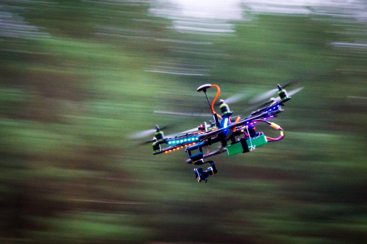 D0NPromillo's tweet photo. Killerdrohne. Testflug erfolgreich. https://t.co/R5YpJaPQZS