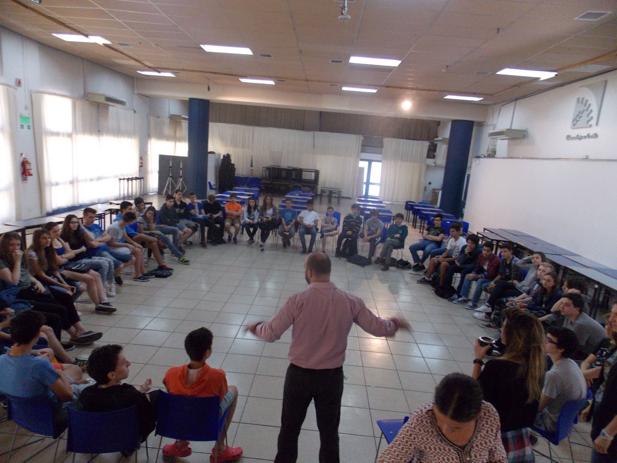 InformaticaORT's tweet photo. Encuentro recreativo con los próximos alumnos de Informática. Los esperamos para seguir conociéndonos @2ORTAlmagro  https://t.co/GnYkocBdiR https://t.co/T1fwzzJlyn