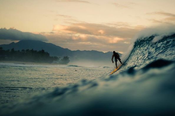 TheSurfChannel's tweet photo. First drop-in of the morning. 📷: @zeemillz https://t.co/He902xR6fs