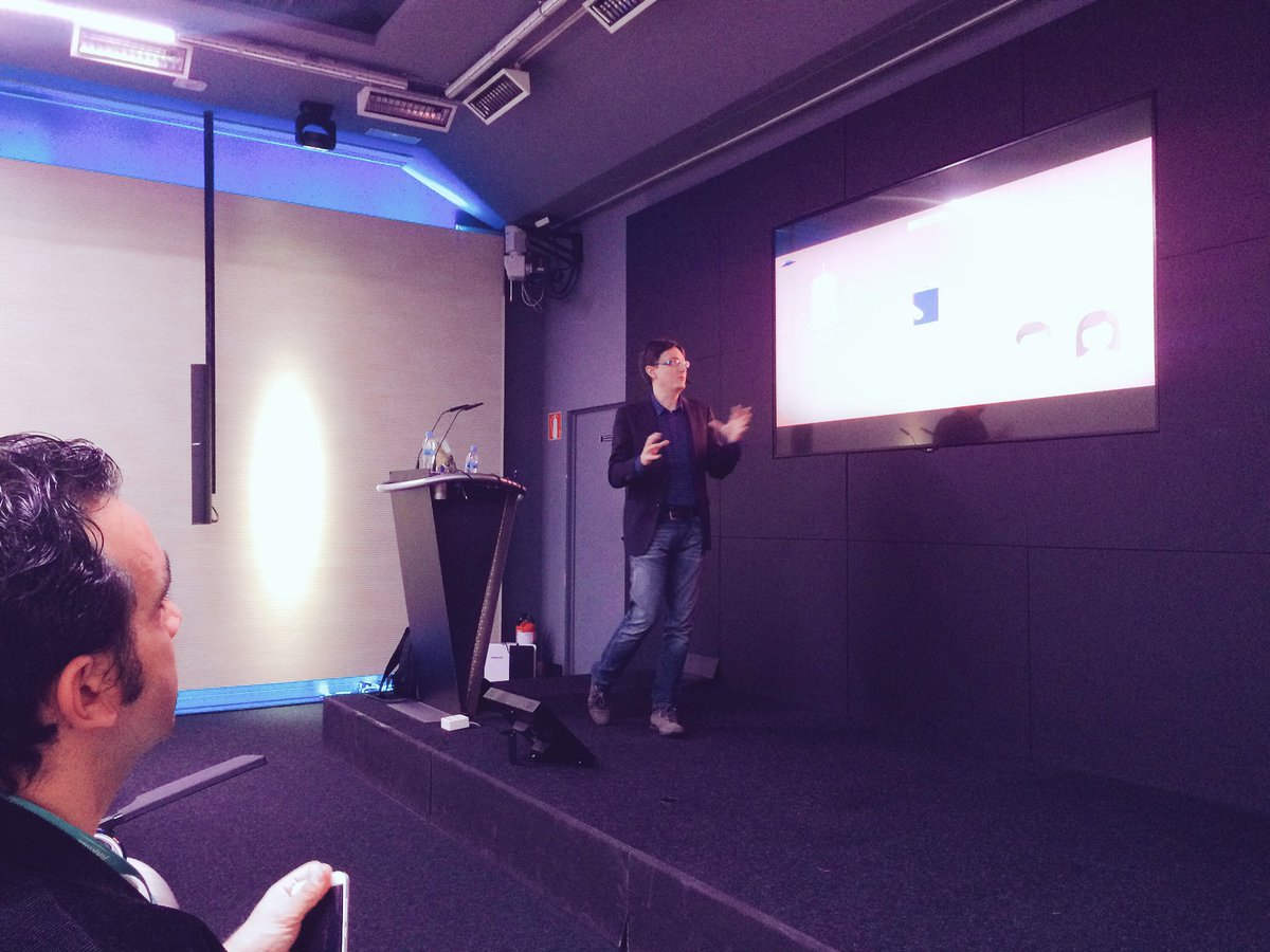 theM3event's tweet photo. Es el turno de @daniel_tweet en #M3event quien nos va a hablar de #Marketing #Mobile 👉🏼síguelo en https://t.co/5uKMf381kC #streaming https://t.co/fsPQdjx94v