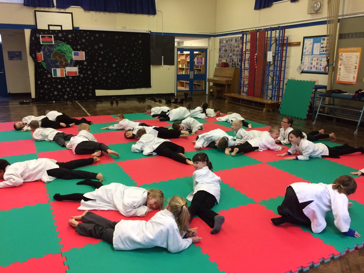 Windmill Hill PE tweet media