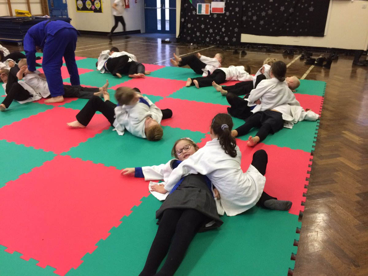 Windmill Hill PE (@windmillhillpe) on Twitter photo KS2 took part in Judo taster sessions today with a coach from <a href="/BritishJudo/">#WeAreGBJudo🇬🇧🥋</a>. Leaflets have gone home about a local club (Thornecliffe) KS2 took part in Judo taster sessions today with a coach from <a href="/BritishJudo/">#WeAreGBJudo🇬🇧🥋</a>. Leaflets have gone home about a local club (Thornecliffe)