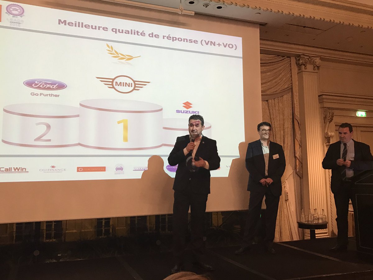 JMJuchet's tweet photo. #MINI encore primé: ce soir ce sont les #leadsawards de #autoinfo.
Bravo aux concessionnaires et a l'équipe de @VSalimon https://t.co/kbmp9lddz6