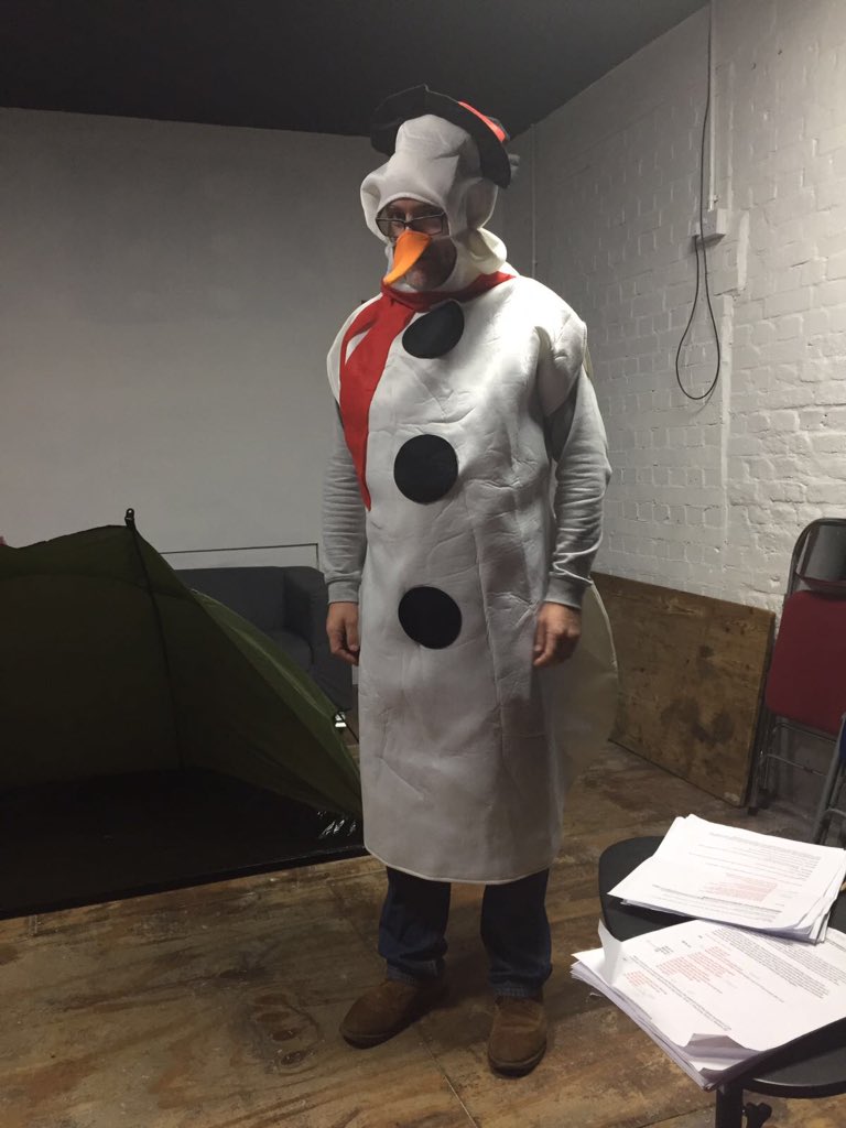 xmasforkids's tweet image. BLOG!!! Read about our Rehearsal Antics here sueappleby1.wordpress.com #puppetpower #C4K2016