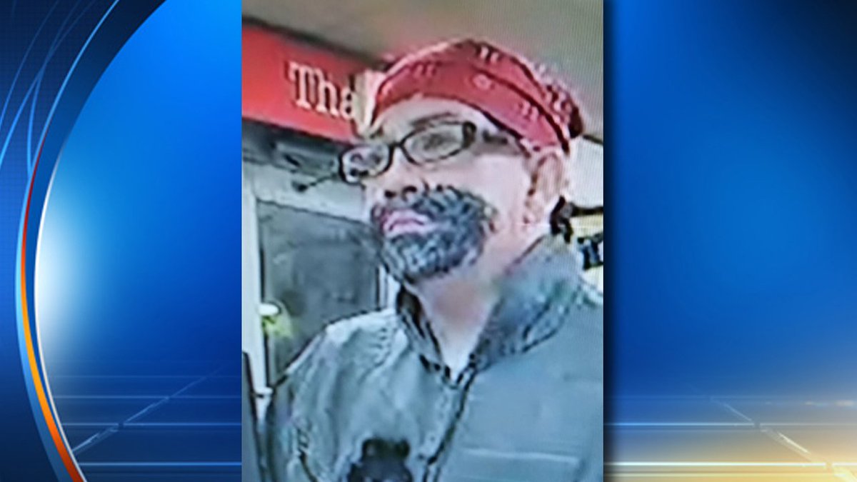 Man (or woman) robs Fla. gas station wearing drawn-on beard styled by @Sharpie bit.ly/2hpu6xr https://t.co/U5Qjo2mUWo