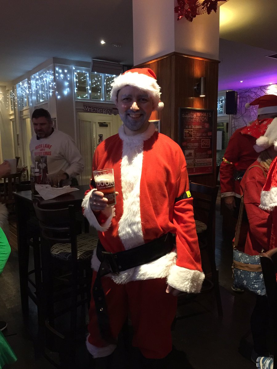 PeterNWong's tweet photo. @rossie7dj Nearly as good as yours! Thanks to Gary @lilibizarrec @RunBromborough pub run #christmas #party https://t.co/5dueqQ70J8