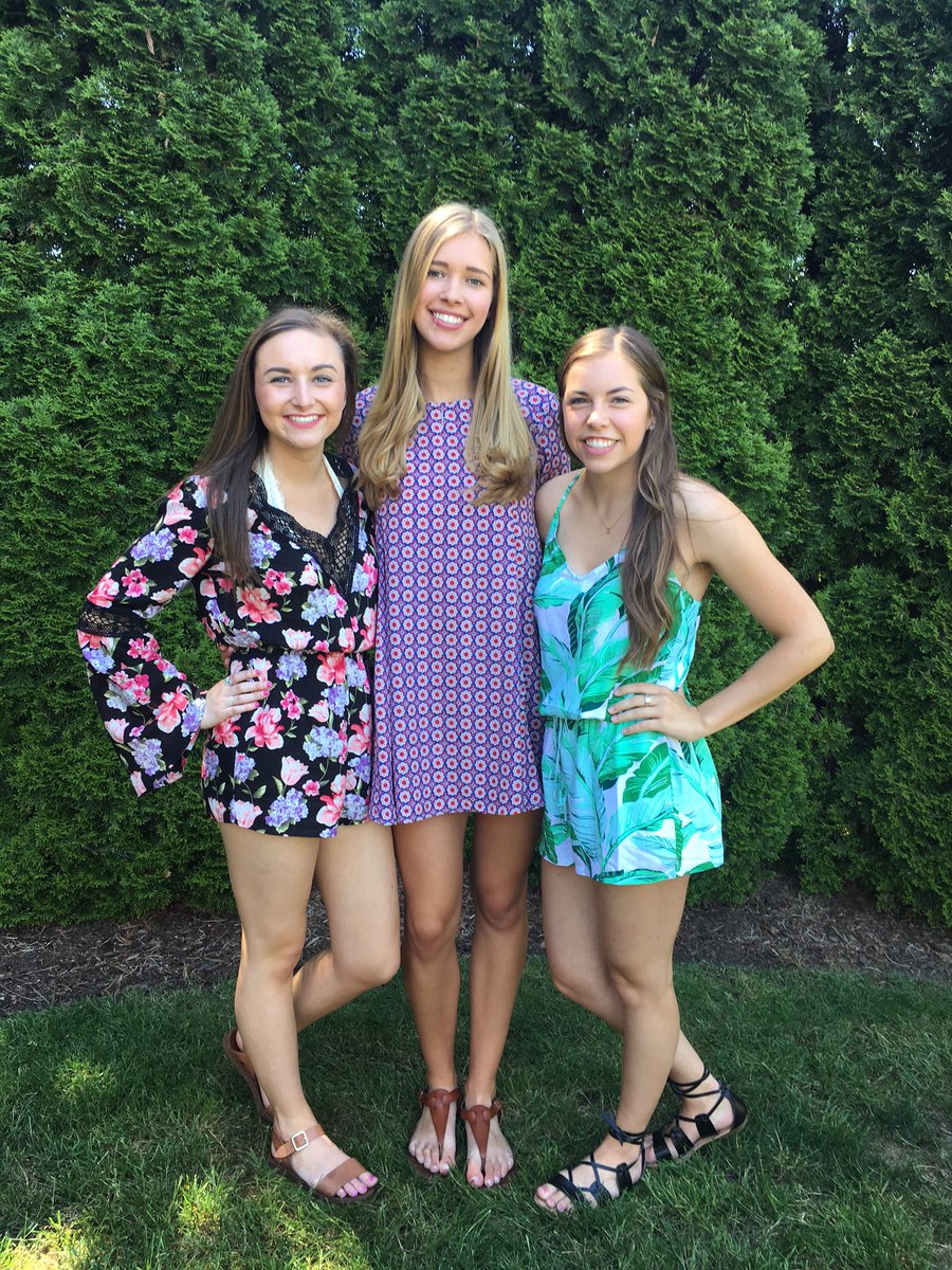 Justine325's tweet photo. Happy birthday to this sweet gal! I miss you like crazy and can't wait to see you soon! Love you💓 https://t.co/SUBaE2ZogA