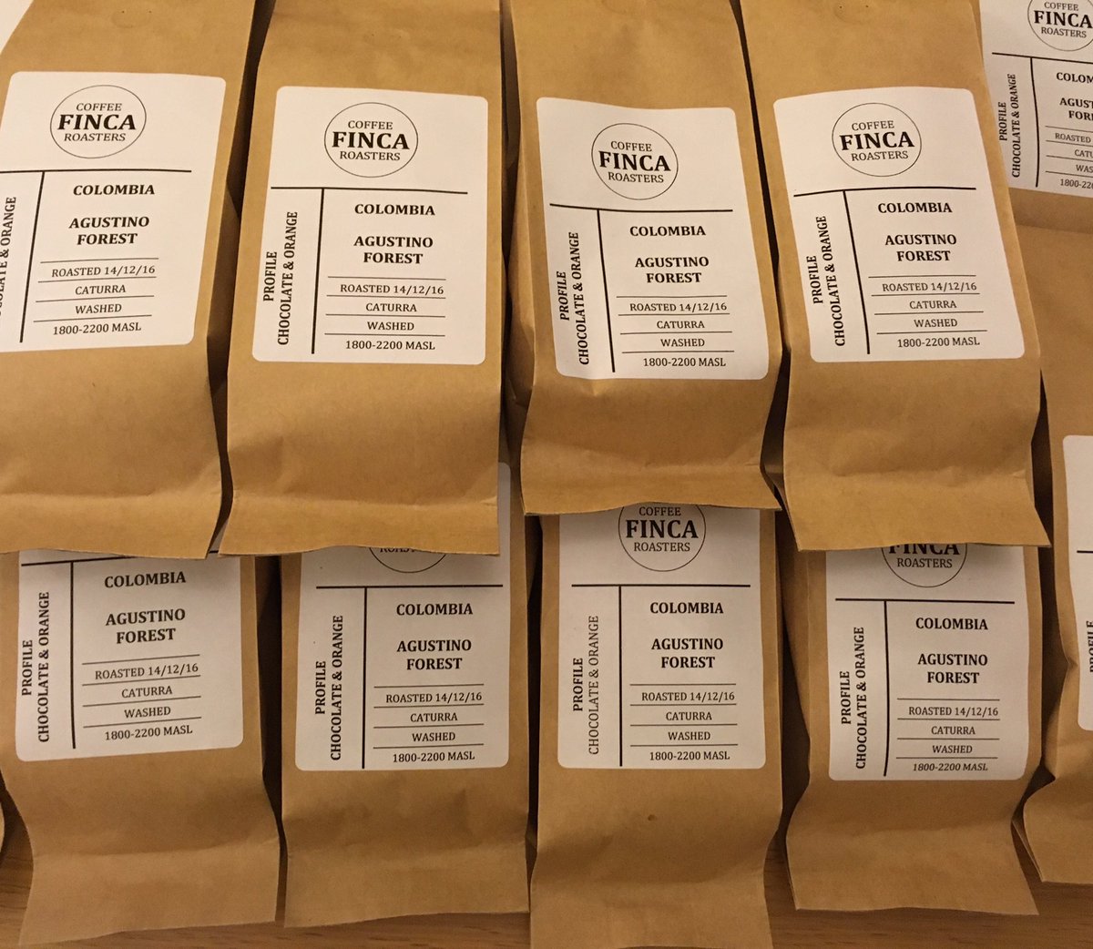 scouting4coffee's tweet photo. Retail coffee, bagged and ready - come and get them as Christmas presents from Finca Dorchester &amp; Finca Yeovil #coffeeroaster #dorchester https://t.co/7n269NPiAO