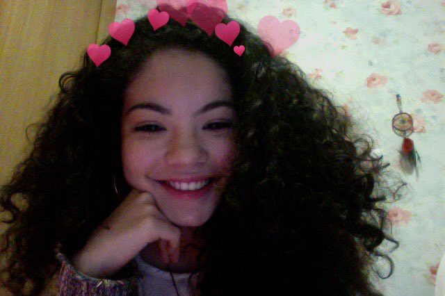 sweethayesoul's tweet photo. you're the reason behind this smile @MahoganyLOX #SmileForLOX 💕 https://t.co/j0cEmY7Pb7