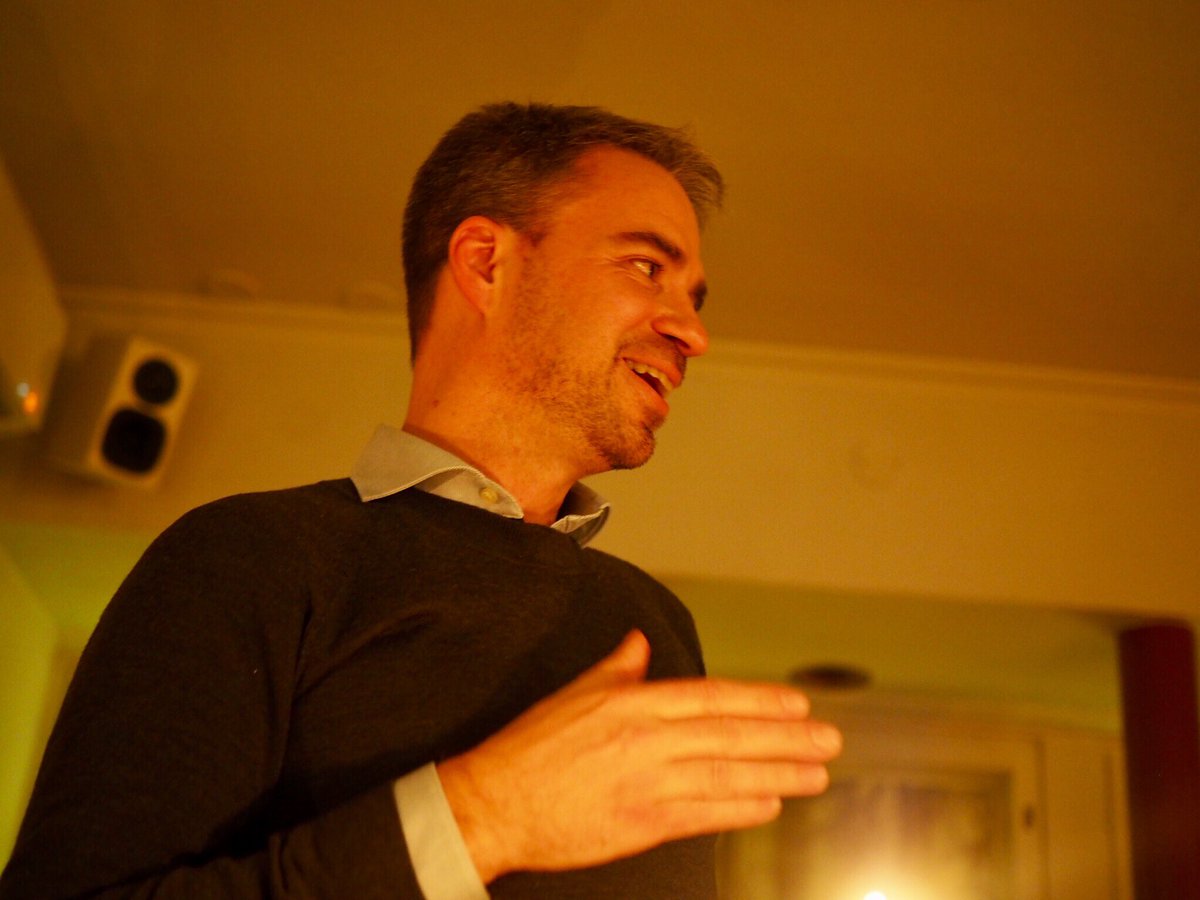 VilleMakel's tweet image. "Säilyttäkää lapsenuskonne ja naiiviutenne, niillä tehdään ihmeitä" -O.Hietalahti #pekkapässi #pata #siitospässi #dubai #jouluchillailu2016