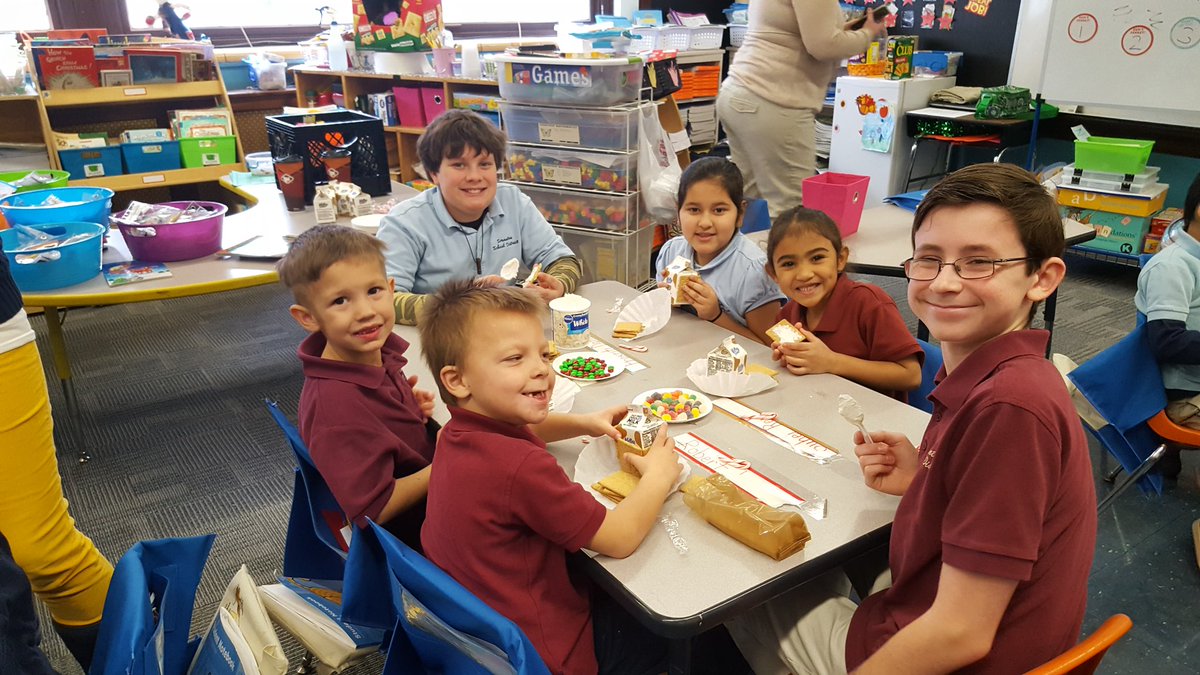 6th grade class officers making gingerbread houses with Mrs. Phillips' kindergarten class at John Adams. #nsis_scranton