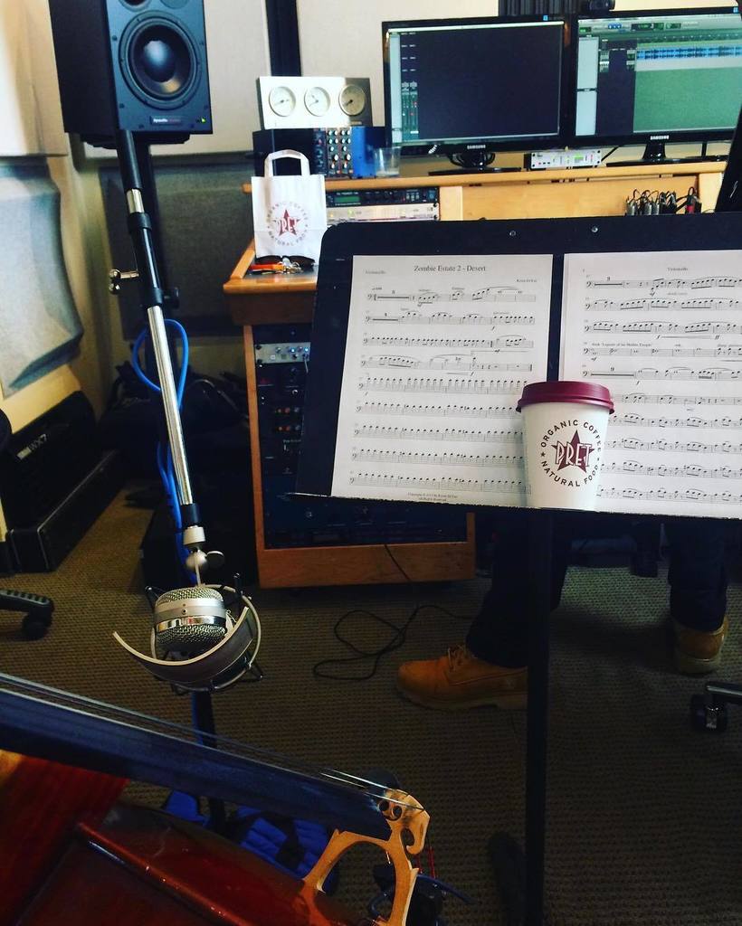 Recording cello is just like recording a human voice 😍 Rich and emotive! .
.
.
#bluemicrop… ift.tt/2hpCTiA