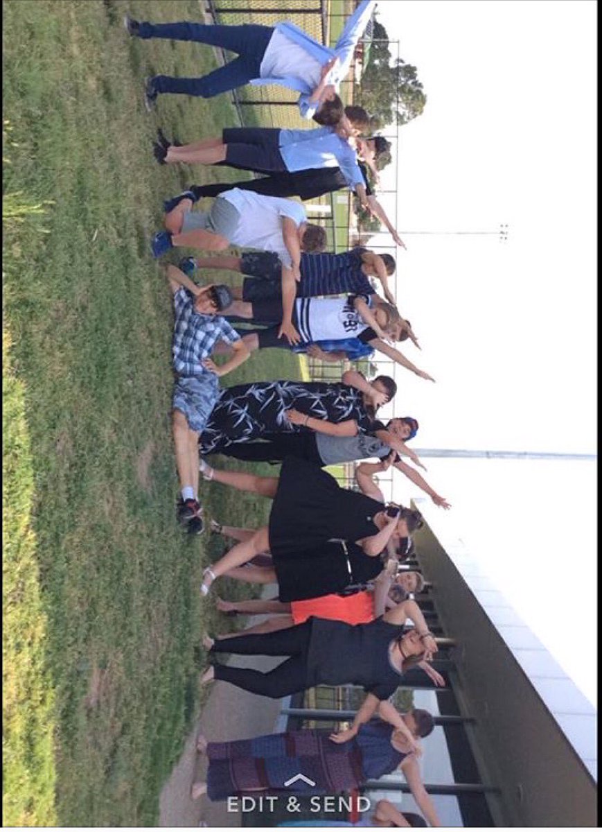 KatieJade tweet media