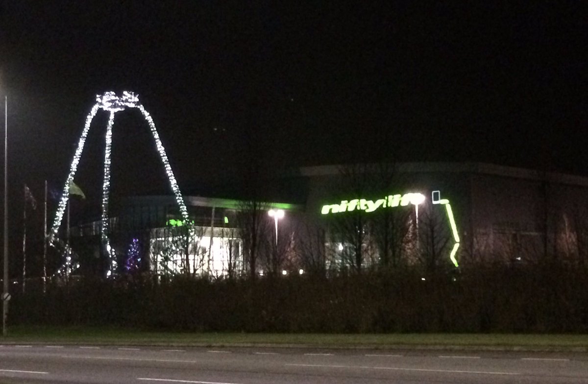 Visit Milton Keynes (@ourmiltonkeynes) on Twitter photo Have you done anything imaginative with your decorations this year? <a href="/NiftyliftWorld/">Niftylift Worldwide</a> have turned 3 work platform into an Xmas tree! Have you done anything imaginative with your decorations this year? <a href="/NiftyliftWorld/">Niftylift Worldwide</a> have turned 3 work platform into an Xmas tree!