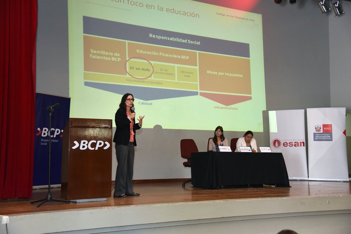 BCPComunica's tweet photo. Cierre del proyecto #ContigoEnTusFinanzasEnAulaBCP, ahora 306 docentes enseñan educación financiera en 794 aulas a 40,000 estudiantes. https://t.co/PGncj9wBkB
