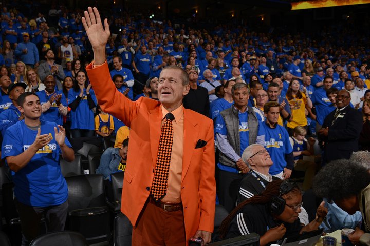 BleacherReport's tweet image. Always and forever, the best dressed man in the history of sports television

#SagerStrong