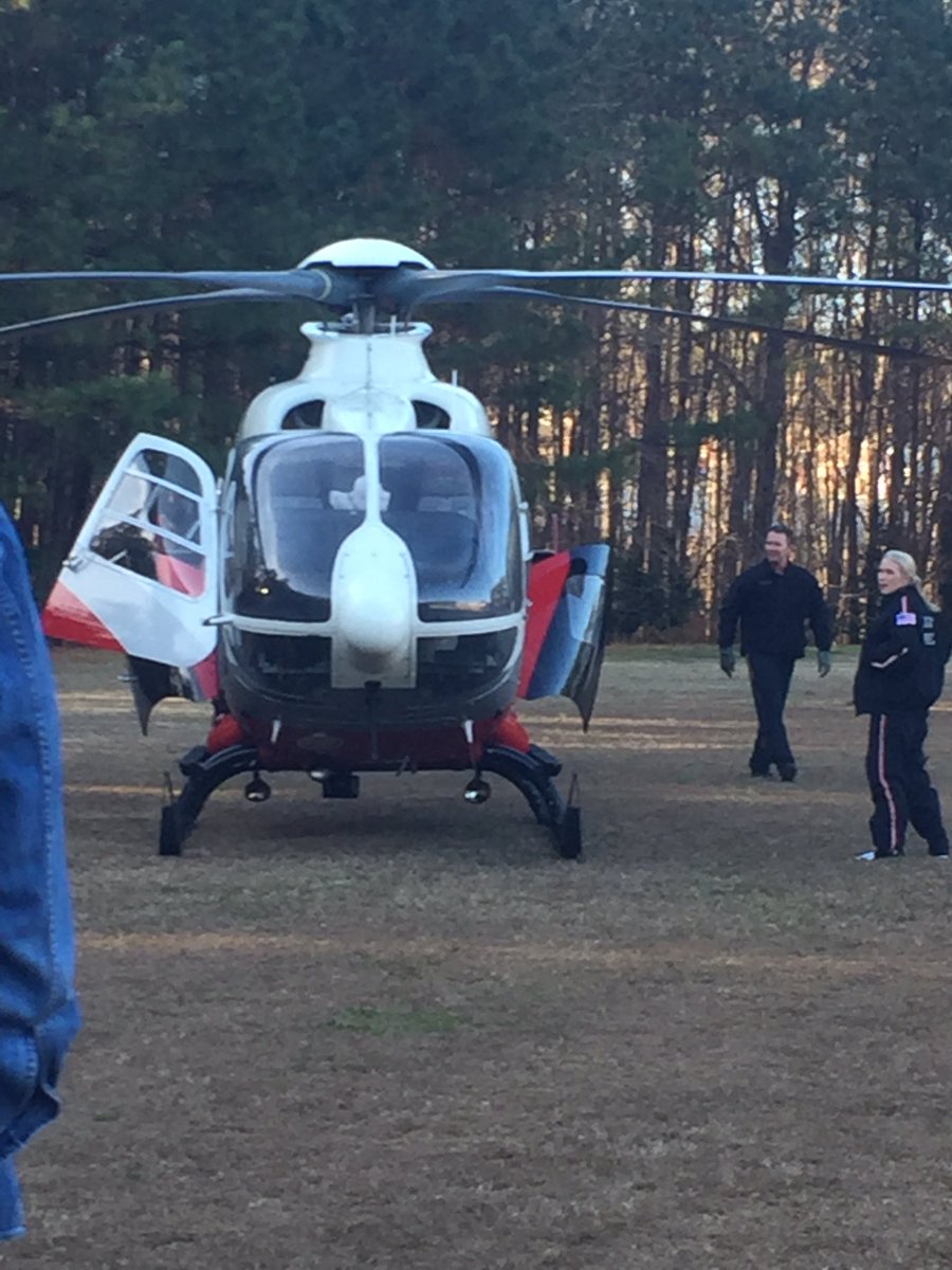 AthensHSMagnet's tweet photo. Thanks @WakeMed for teaching @ADHS_HSA all about emergency medicine visit transport! https://t.co/OZ8bbj99CL
