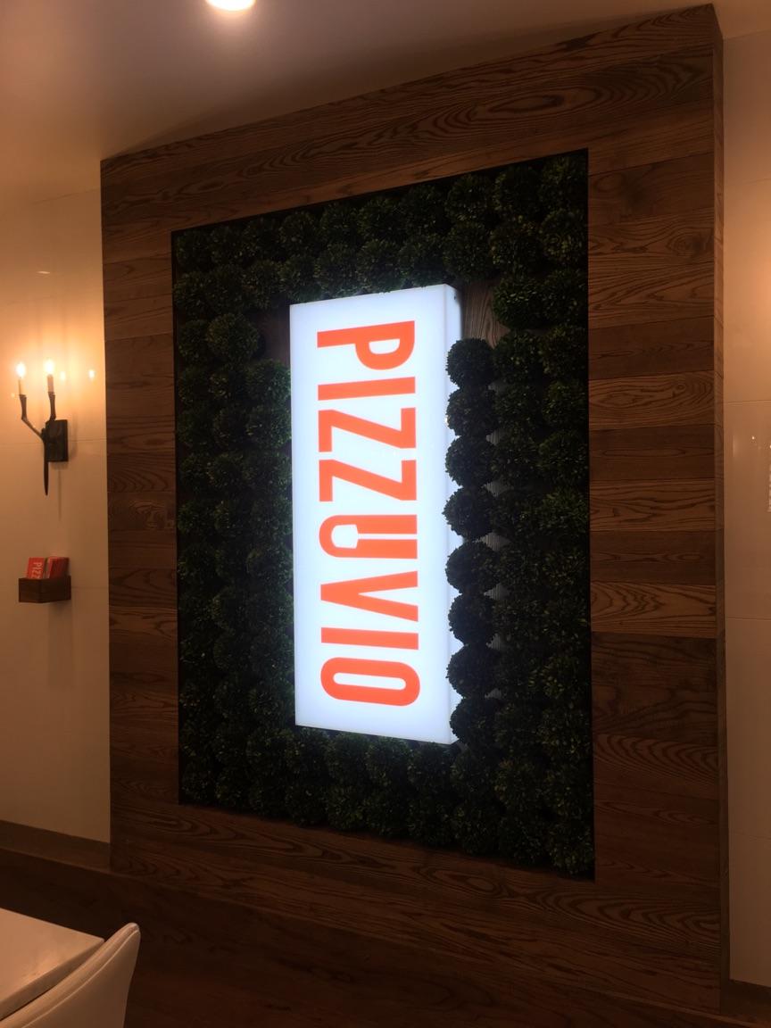 PiattCompanies's tweet photo. #Pizzuvio is opening next week at Tower Two-Sixty in #DowntownPGH! Serving Neapolitan street foods like authentic #pizza, salads, & more. https://t.co/Tzk8Ud4TwY
