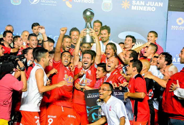 GemmaSJ's tweet photo. ¡Felicitaciones riBer! Acabás de igualar la línea de Huracán y Arsenal. https://t.co/H9iUNFMuOW