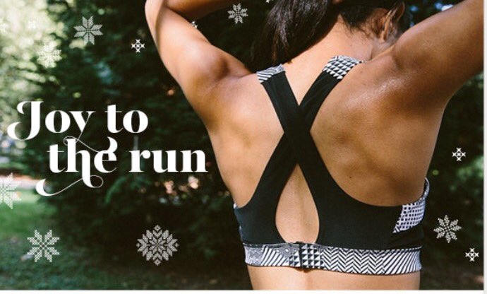 🎶Over the fields we go, in comfort all the way! Treat yourself to a new sports bra this holiday. Find your favorite: brooksrunning.com/en_us/brooks-s…
