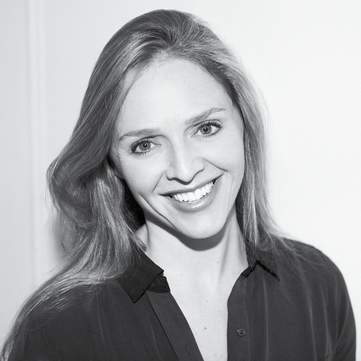 howdidshe's tweet photo. This week on @howdidshe: Angela Ledgerwood @AngelaLedgerwoo of @litupshow On Striving For The Best https://t.co/tLVnDqrJRX https://t.co/tbzGUus5cn